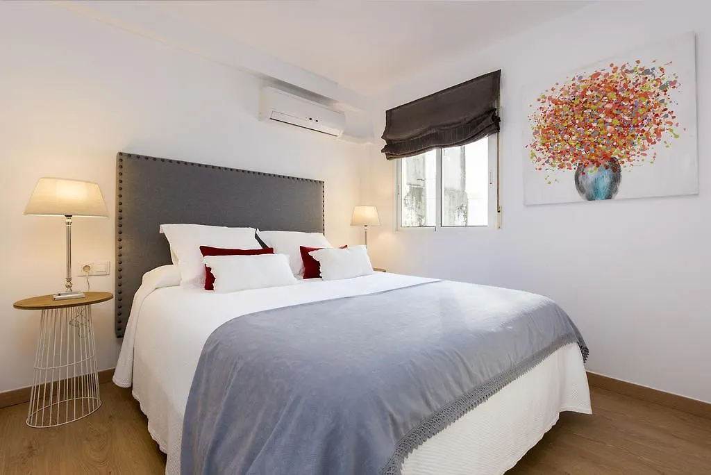 Genteel Home Giralda Seville 0*,  Spain
